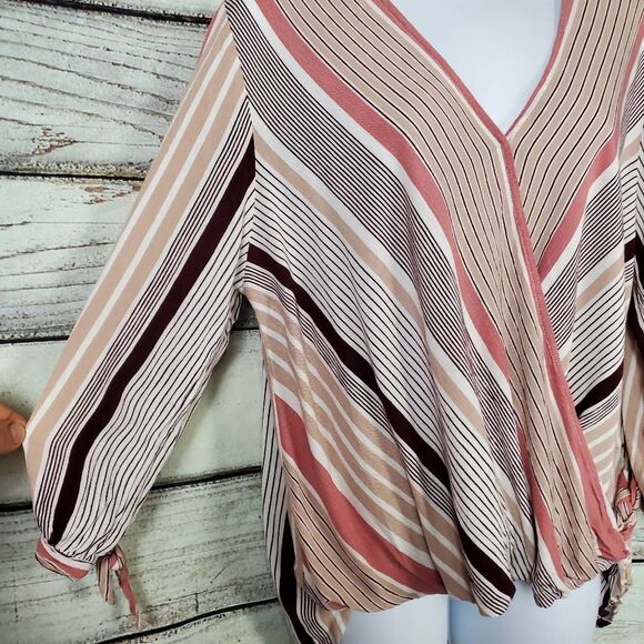 Staccato Women’s Striped Surplice Front Blouse Top Long Sleeve L - Picture 2 of 7